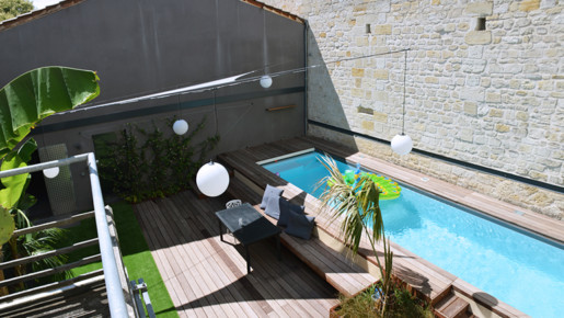 Jardin de ville avec piscine. Gardenfab.fr, Agence Romain Lacoste.